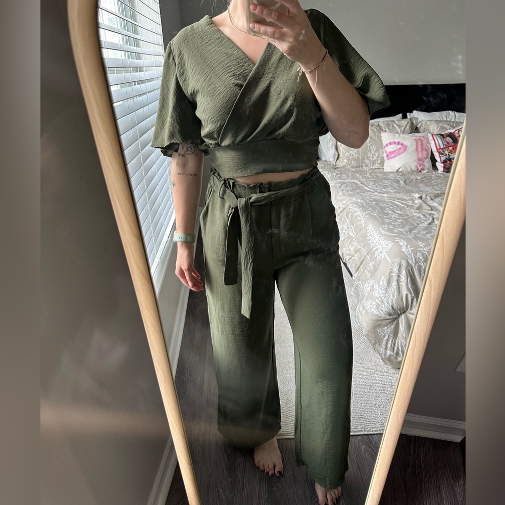 Olive green set